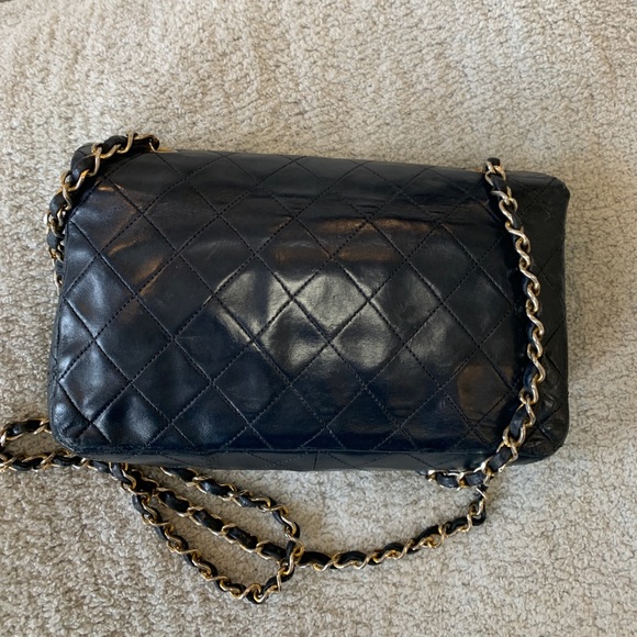 Chanel Classic Full Flap Bag - Picture 5 of 16